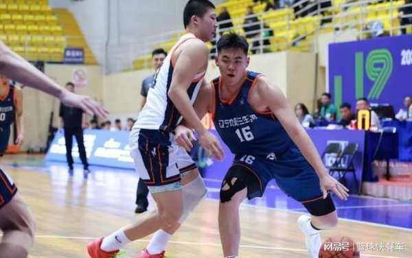 众盈易配 32投轰41分36板！辽篮21岁天才两战杀红眼：杨鸣该给他机会了？