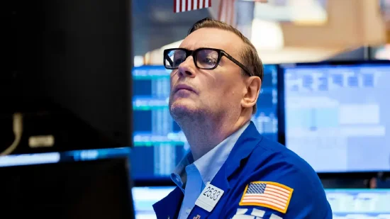 赢翻网配资 午盘：美股维持涨势 三大股指本周均有望录得涨幅